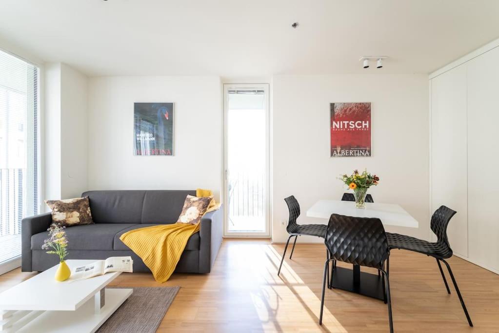 Smart Studio With Terrace By Hm Viena Exterior foto